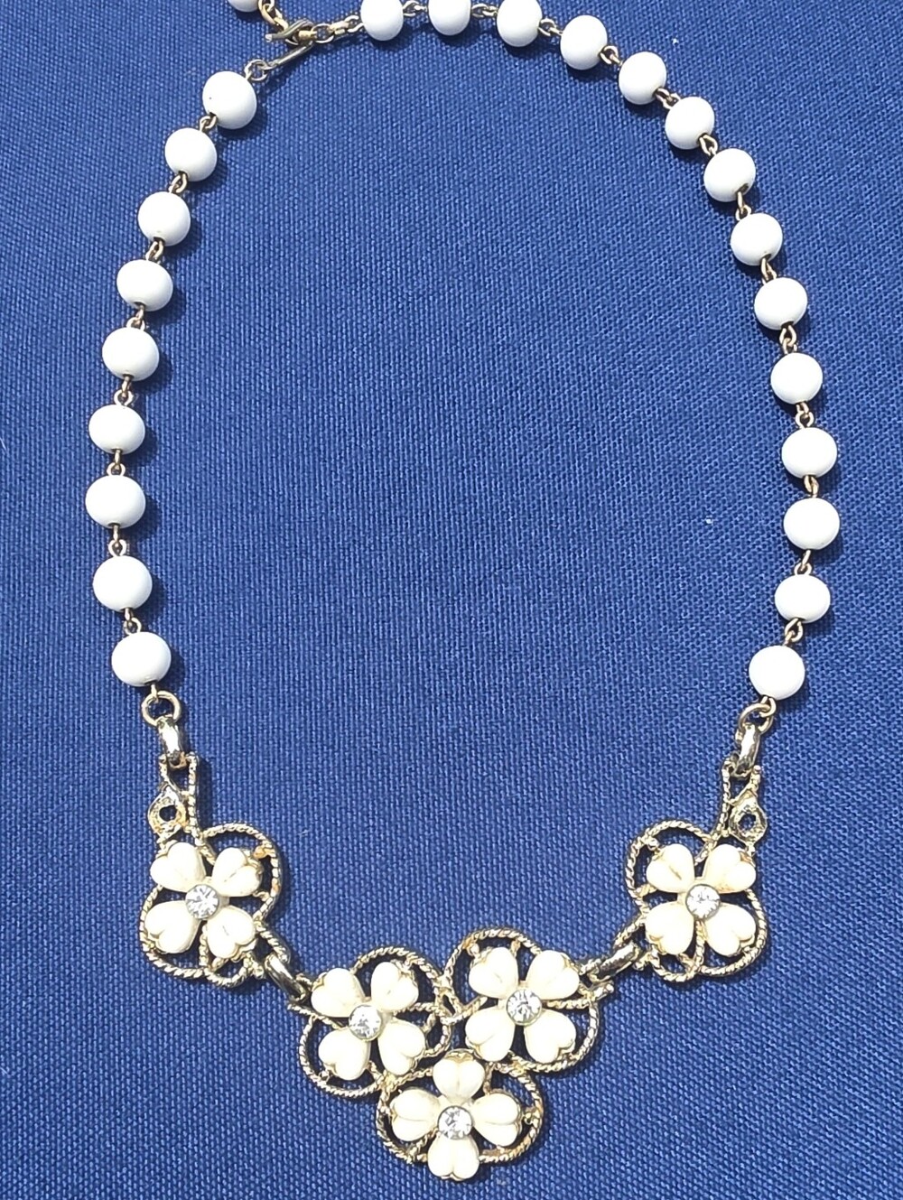 Vintage KRAMAR White Floral With Clear Rhinestones Necklace Gold Tone